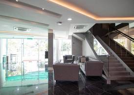 Higher Hotel 4
