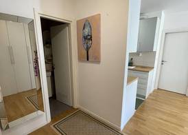 Large Modern 75m2 Flat and Free Parking 3