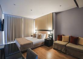 Hotel Oasis 4
