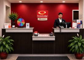 Econo Lodge Menomonie 3
