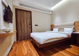 Aura Rooms 4