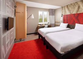 ibis Rugby East 5