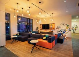 LOGINN Hotel Berlin Airport 4