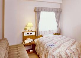 Okayama Ekimae Universal Hotel 5