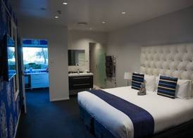 Black Swan Lakeside Boutique Hotel 5