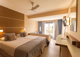 ROBINSON ESQUINZO PLAYA - All Inclusive 4