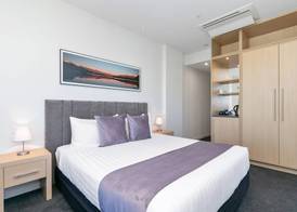Christchurch City Hotel 4