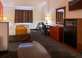 SureStay Hotel by Best Western Greenville 5