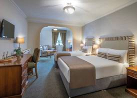 Bracken Court Hotel 5
