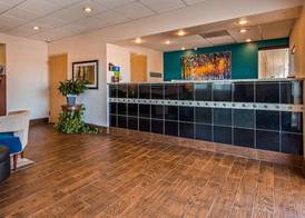 SureStay Hotel by Best Western Ottawa 2