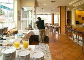 Hotel J. Balmes Vic 2