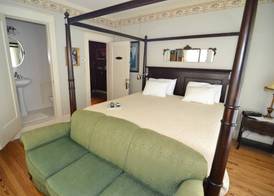 Far View - A Bed & Breakfast Estate 3