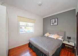 Backpackers In Paradise - 18 to 40 Years 4