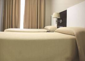 Apartahotel & Spa Jacetania 2