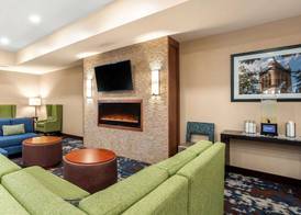Comfort Inn & Suites Ames near ISU Campus 3