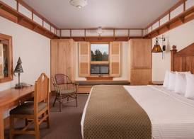 Old Faithful Snow Lodge & Cabins - Inside the Park 5