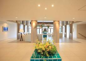 Hotel Breezebay Marina 3