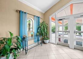 Howard Johnson by Wyndham Columbus Fort Benning 3