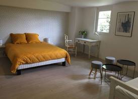 CHATEAU LA LOGE 2