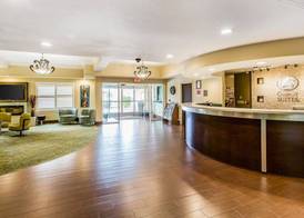 Comfort Suites Fresno River Park 2