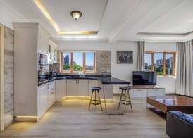 Kates Hotel & Residence 3
