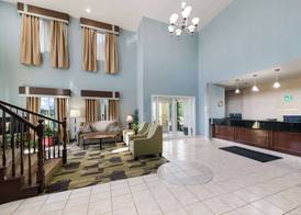 Quality Inn & Suites Terrell 2