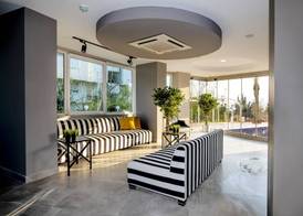 Tourist Hotel 5