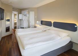 Hotel Welcome Inn 4