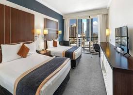 Hotel Apartments on 22 View Avenue, Surfers Paradise 3