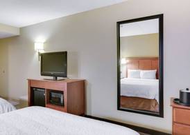 Pittsburgh Airport Inn and Suites 2