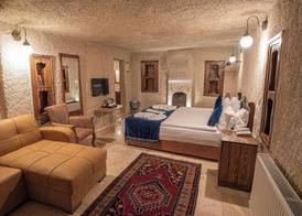 Elegance Cave Suites & Restaurant 5