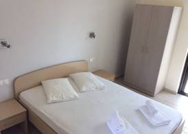 Elena Rooms 4