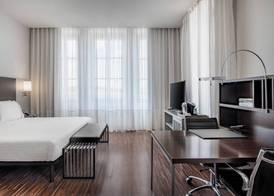 AC Hotel Torino by Marriott 3