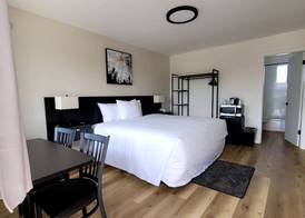 Richland Inn and Suites 3