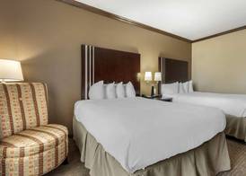 Best Western Plus Texoma Hotel & Suites 5