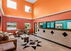 Super 8 by Wyndham Houston/Brookhollow NW 2