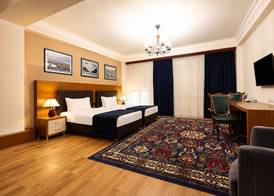 Cathedral Plaza Hotel Gyumri 3
