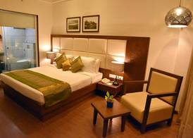 Manish Aura Grand 5