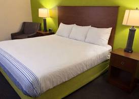 Coratel Plus Suites by Jasper Black River Falls 3