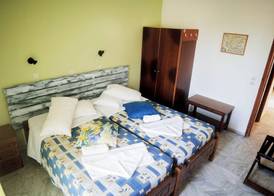Yiannis Apartments 4