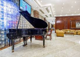 Hotel Sarina 5