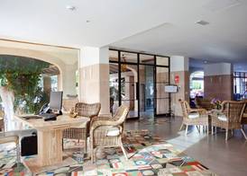 Hotel Cala Sant Vicenç - Adults Only 2