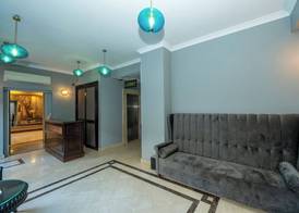Raymond Blue Hotel 3