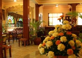 Protea Hotel by Marriott Dar es Salaam Courtyard 2