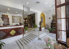 Basic Hotel Puerta de Sevilla 2