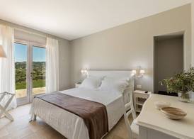 Tenuta Petra Bianca 3