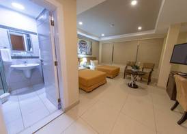 Frankie ́s Hotel 5