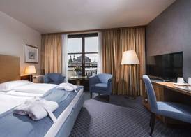 Maritim Hotel Am Schlossgarten 5
