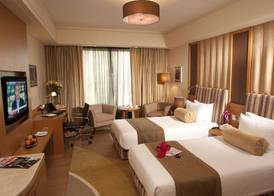 Radisson Blu Hotel Indore 4