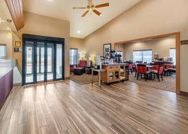 Comfort Inn Limon 5